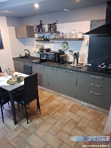 Foto Appartamento a Carrara Centro di 61 m² con 3 locali in vendita