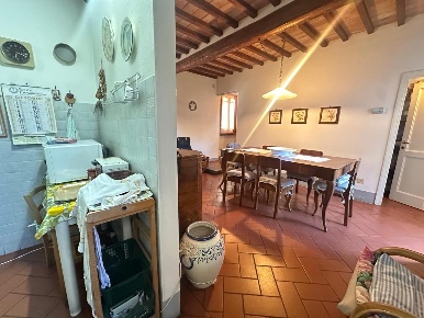 Foto Casa indipendente a Capraia e Limite Limite di 115 m² con 5 locali
