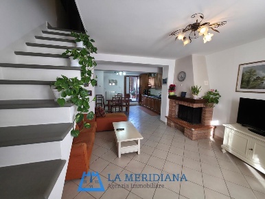 Foto Casa indipendente a Lamporecchio Centro di 130 m² con 4 locali