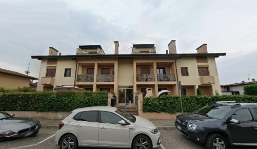 Foto Appartamento a Castiraga Vidardo Vidardo di 113 m² con 4 locali