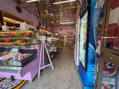 Foto Locale commerciale a Pisa Porta a Lucca di 36 m² con 2 locali