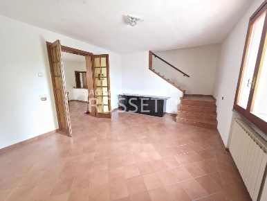 Foto Casa indipendente a Cerreto Guidi Bassa di 150 m² con 5 locali