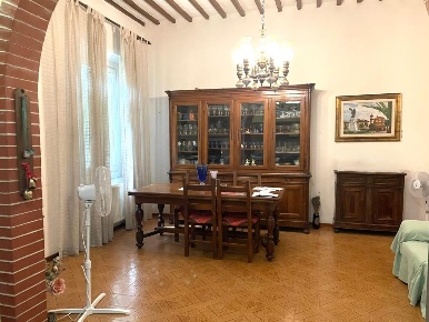 Foto Appartamento a Empoli Stazione - Agenzia delle Entrate di 110 m²
