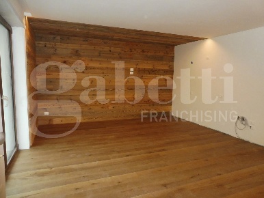 Foto Appartamento a Asiago Centro di 90 m² con 3 locali in vendita