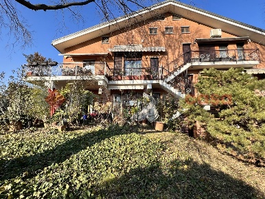 Foto Appartamento in Strada IV Novembre 5, Orbassano Centro di 160 m²