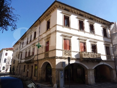 Foto Appartamento in Corso Mazzini 53, Marostica Centro di 80 m² in vendita