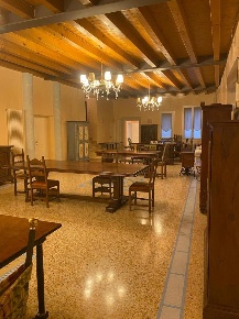 Foto Ufficio in Piazza Castello 1, Marostica Centro di 125 m² con 4 locali