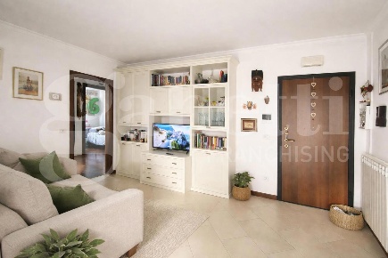 Foto Appartamento in Via CREDARO 13, Perugia Collestrada di 70 m²
