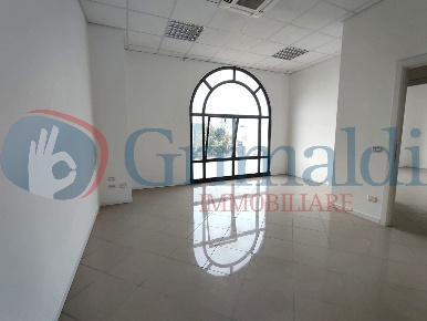 Foto Ufficio a Corciano Chiugiana La Commenda di 158 m² con 6 locali