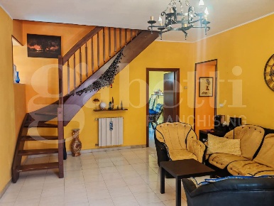 Foto Appartamento in Via FILIGNANO 32, Pozzilli Centro di 140 m² in affitto