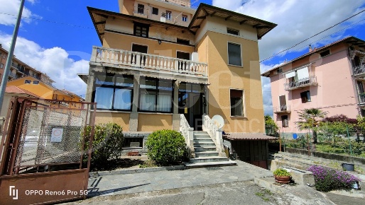 Foto Casa indipendente in Via Antonio Gramsci 98, Gaglianico di 220 m²