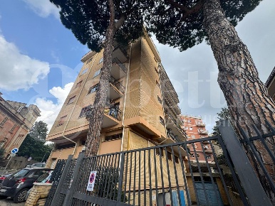Foto Appartamento in Via DEL CROCIFISSO SNC, Marino Centro di 283 m²