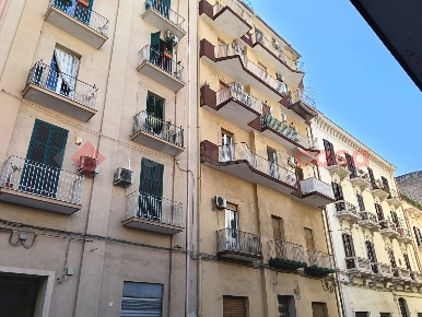 Foto Appartamento in Via Temenide 29, Taranto Tre Carrare di 90 m²