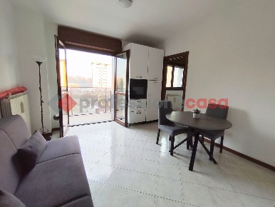 Foto Appartamento in Via IMBONATI 83, Milano Dergano di 47 m² con 2 locali