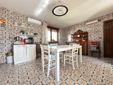 Foto Attico in Via Pirandello snc, Minturno Centro di 130 m² con 4 locali