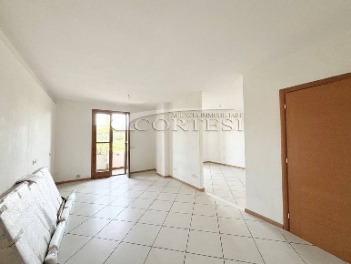 Foto Locale commerciale a Città di Castello di 50 m² con 2 locali