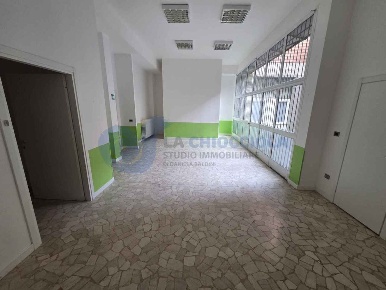 Foto Locale commerciale a Bologna Saragozza fuori Porta di 114 m²