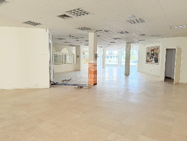 Foto Ufficio in Via Creta, Brescia Brescia Due di 538 m² con 6 locali