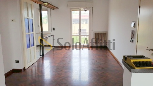 Foto Appartamento a Camerano di 120 m² con 7 locali in affitto