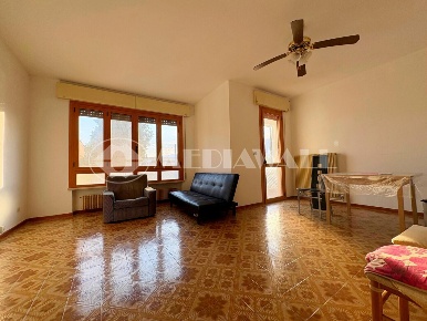 Foto Appartamento in Via Pordenone 12, Aviano Aviano Castello di 120 m²