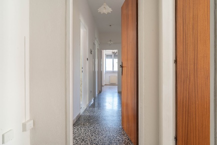 Foto Appartamento a Assemini di 140 m² con 5 locali in vendita