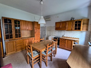 Foto Villa unifamiliare in Via Lepanto 13a, Padova di 200 m² con 7 locali