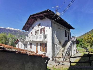 Foto Casa indipendente in Frazione Champlong Vaillon, Villeneuve di 212 m²