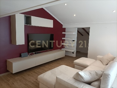 Foto Appartamento in Via per Aci Bonaccorsi 12, Viagrande di 100 m²