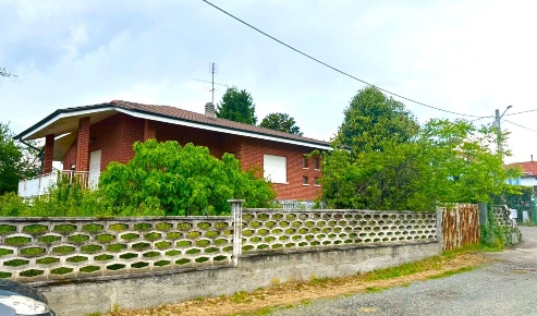 Foto Villa unifamiliare in Via Chiappè 14, Nole Centro di 260 m² in vendita