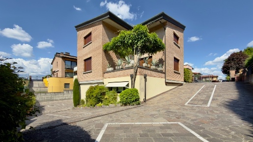 Foto Villa singola in Via Donatori di Sangue, Cazzago San Martino di 366 m²