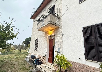Foto Casa indipendente a Castiglione del Lago Muffa di 130 m² con 5 locali