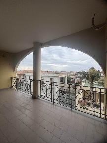 Foto Appartamento in via trieste, San Cipriano d'Aversa di 200 m²