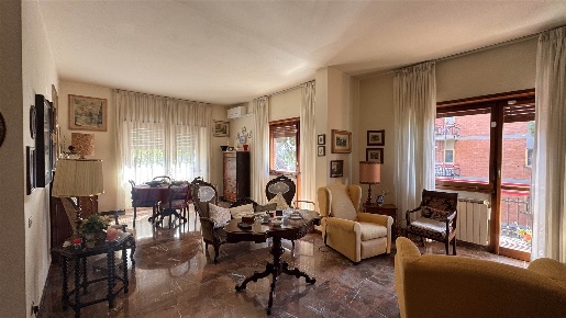 Foto Appartamento a Firenze Novoli di 125 m² con 5 locali in vendita