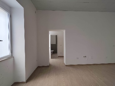 Foto Ufficio a Succivo di 65 m² con 2 locali in affitto