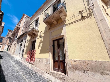 Foto Appartamento in Via Buccheri Canonico 8, Noto Centro di 61 m²