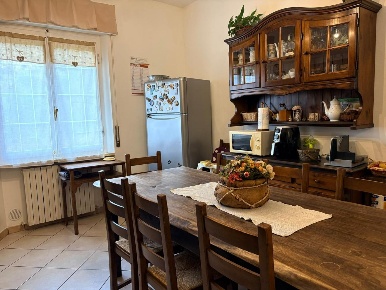 Foto Appartamento a Bibbona Centro di 90 m² con 5 locali in vendita