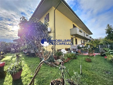 Foto Villa unifamiliare a Massa Marina di Massa Centro di 160 m² in vendita