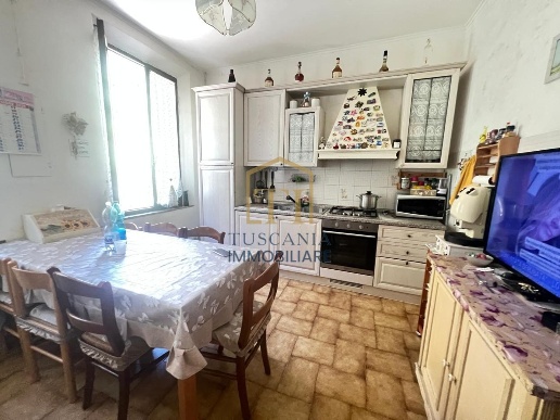 appartamento in vendita a Colle di Val d'Elsa