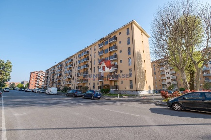 Foto Appartamento in Via Ugo Betti 21, Milano Gallaratese di 110 m²