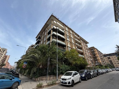 Foto Appartamento in Piazza Europa 36, Palermo Strasburgo - Belgio