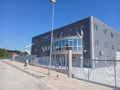 Foto Ufficio a Pianella Centro di 53 m² in affitto