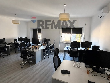 Foto Appartamento in Viale della Repubblica 140/H, Cosenza Centro di 202 m²