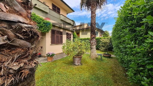 Foto Villa unifamiliare a Vinci Spicchio-sovigliana di 402 m² con 10 locali