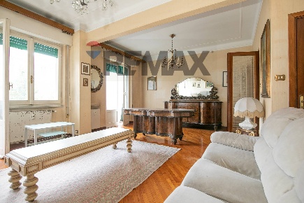 Foto Appartamento in VIALE CANEPA 24, Genova Sestri Ponente di 161 m²