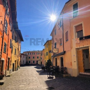 Foto Appartamento in Via D'Armi 10, Brugnato Umbertino - 2 Giugno di 104 m²