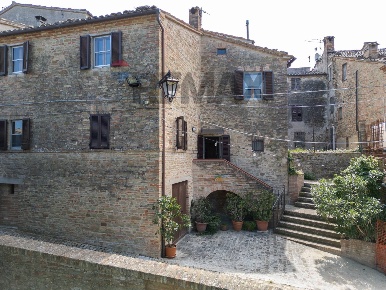 Foto Casa indipendente in Largo della Repubblica 4, Ripe San Ginesio