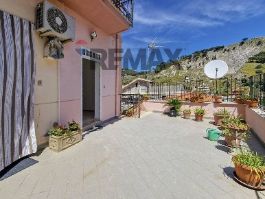 Foto Appartamento in Via Alla Falconara 3, Palermo Boccadifalco - Baida