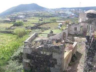 Foto Casa indipendente in Kamma 0, Pantelleria Centro di 240 m² in vendita