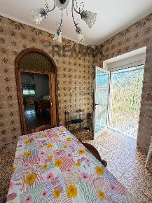Foto Casa indipendente in c.da Monte 31, Larino di 160 m² con 7 locali