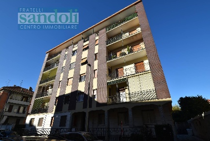 Foto Appartamento in Via Bengasi, Vercelli Semicentro di 70 m² con 3 locali